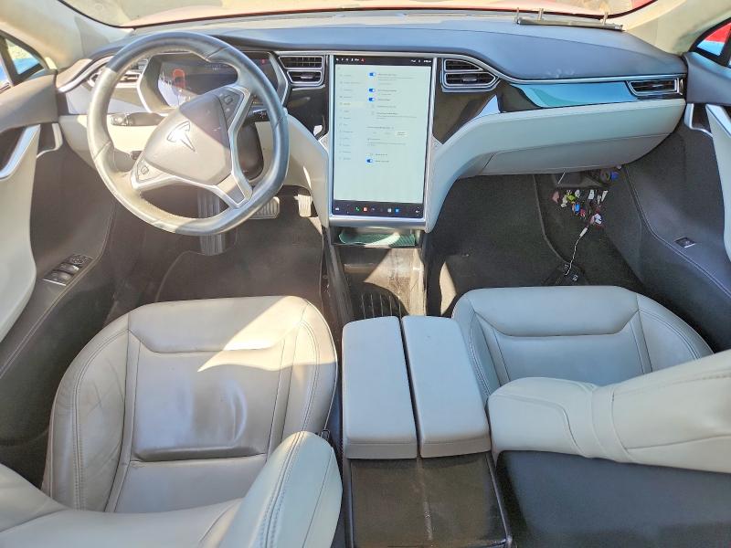 69068866 :رقم المزاد ، 5YJSA1E20FF116086 vin ، 2015 Tesla Model S مزاد بيع
