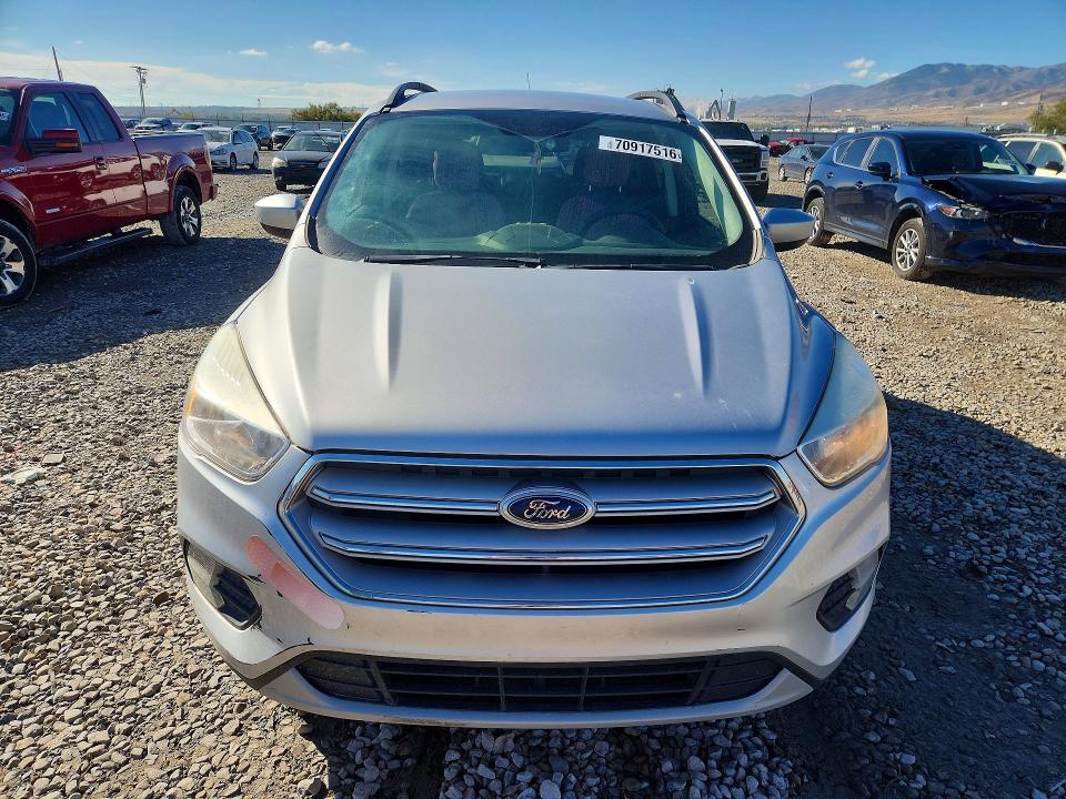 Продаж на аукціоні авто 2018 Ford Escape, vin: 1FMCU9GD6JUC12468, номер лоту: 70917516
