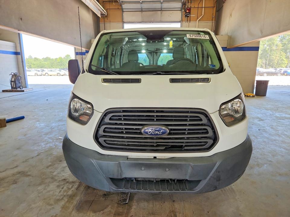 67500816 :رقم المزاد ، 1FTYR1ZM0JKA67742 vin ، 2018 Ford Transit مزاد بيع