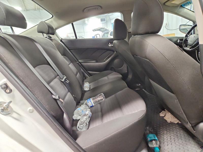 2017 Kia Forte მანქანა იყიდება აუქციონზე, vin: 3KPFL4A79HE113405, აუქციონის ნომერი: 70635366