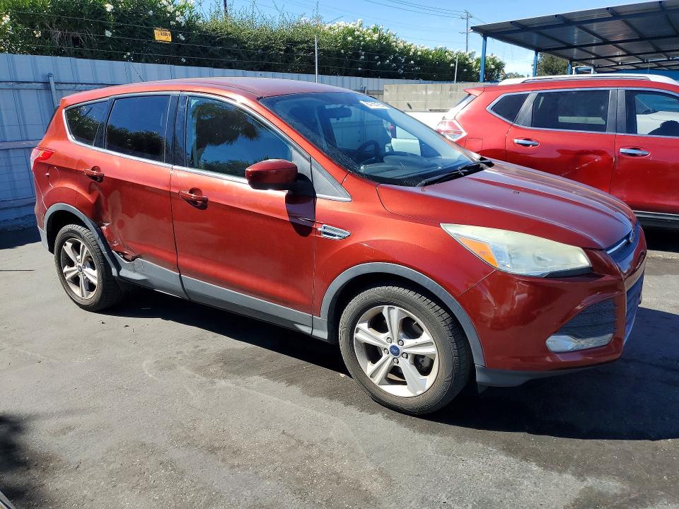 67755186 :رقم المزاد ، 1FMCU0G74FUC05564 vin ، 2015 Ford Escape مزاد بيع