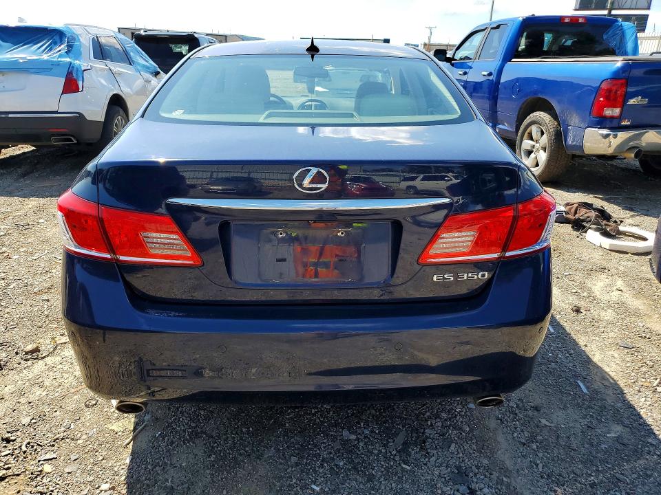 68640796 :رقم المزاد ، JTHBK1EG6B2431592 vin ، 2011 Lexus Es مزاد بيع