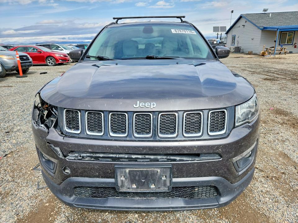 67870116 :رقم المزاد ، 3C4NJDBB4JT470206 vin ، 2018 Jeep Compass مزاد بيع