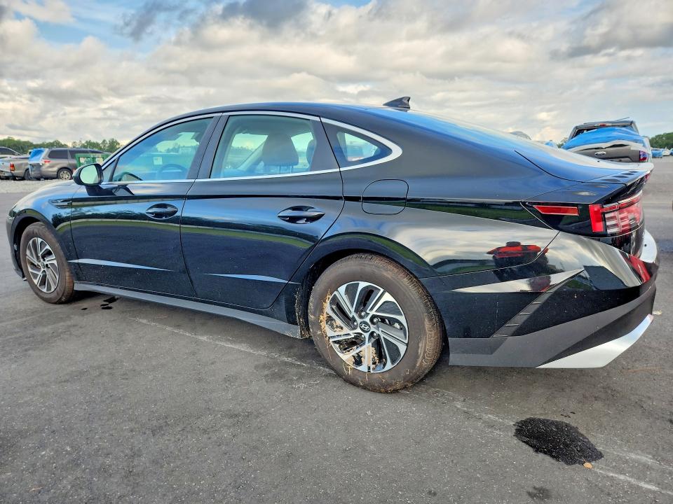 2026 Hyundai Sonata Hybrid მანქანა იყიდება აუქციონზე, vin: KMHL24JJ1TA166673, აუქციონის ნომერი: 69224276