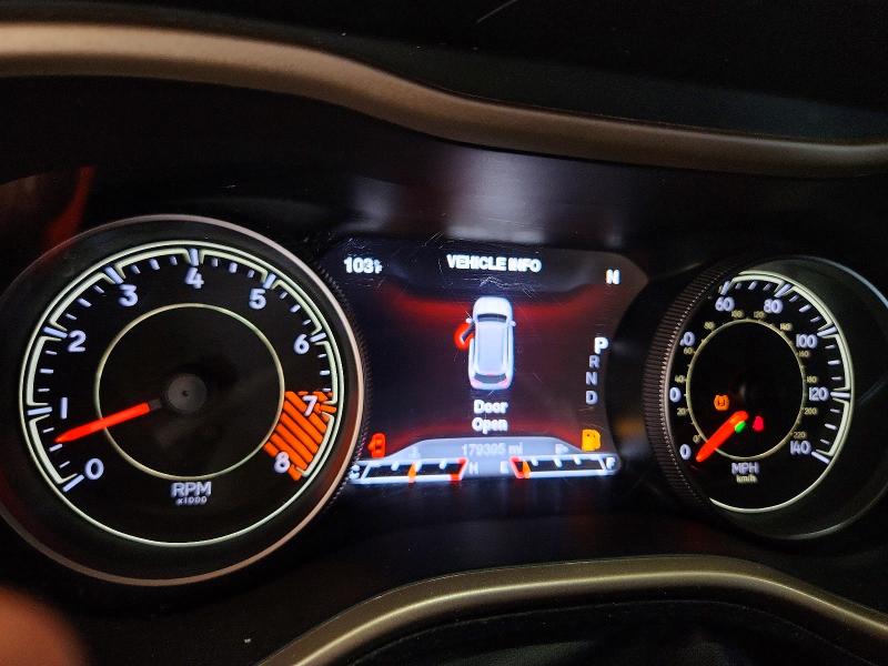 67422636 :رقم المزاد ، 1C4PJMDS9FW556487 vin ، 2015 Jeep Cherokee مزاد بيع