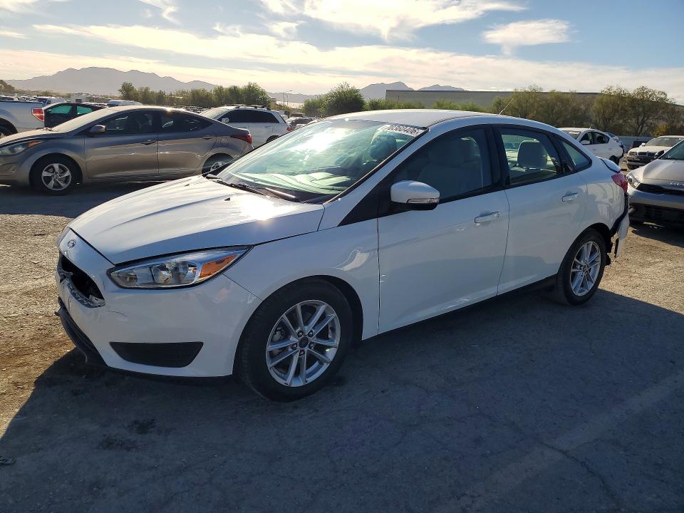 2015 Ford Focus მანქანა იყიდება აუქციონზე, vin: 1FADP3F24FL341633, აუქციონის ნომერი: 70360406