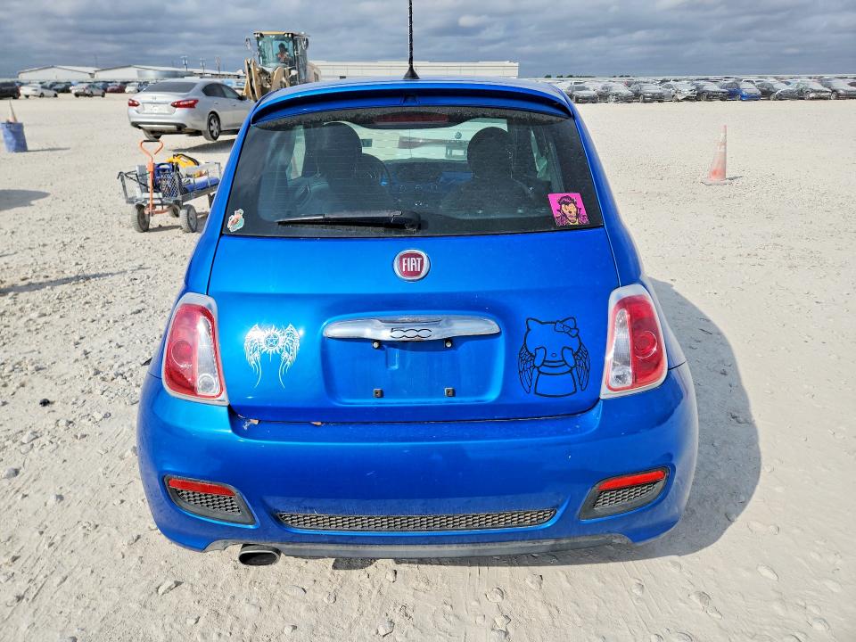 Продажа на аукционе авто 2015 Fiat 500, vin: 3C3CFFBR9FT653100, номер лота: 70997736