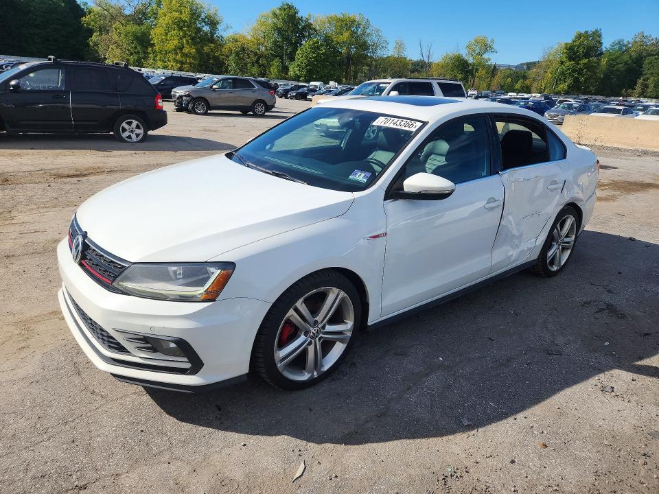 70143366 :رقم المزاد ، 3VW4T7AJ8HM345128 vin ، 2017 Volkswagen Jetta مزاد بيع