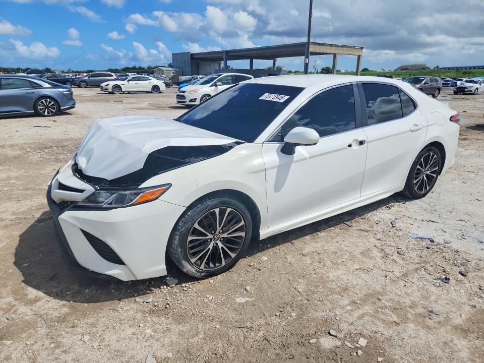 Auction sale of the 2018 Toyota Camry, vin: 4T1B11HK6JU581205, lot number: 70478946