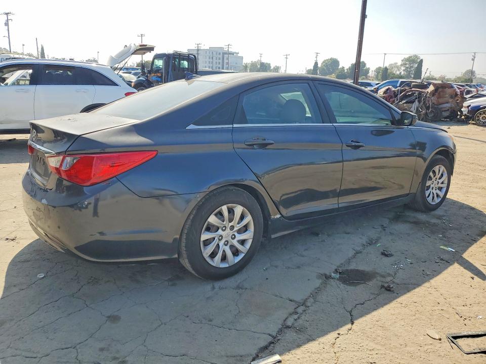 70500926 :رقم المزاد ، 5NPEB4AC7DH555696 vin ، 2013 Hyundai Sonata Gls Automatic مزاد بيع