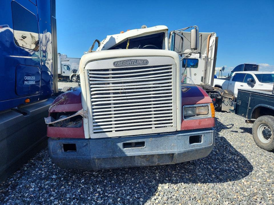66602586 :رقم المزاد ، 1FUYDZYB9TL598490 vin ، 1996 Freightliner Fld120 مزاد بيع
