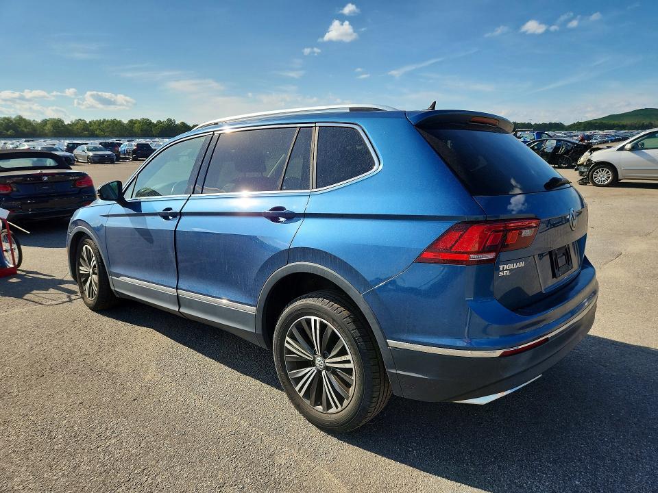 Продажа на аукционе авто 2018 Volkswagen Tiguan, vin: 3VV2B7AX4JM013101, номер лота: 67773166