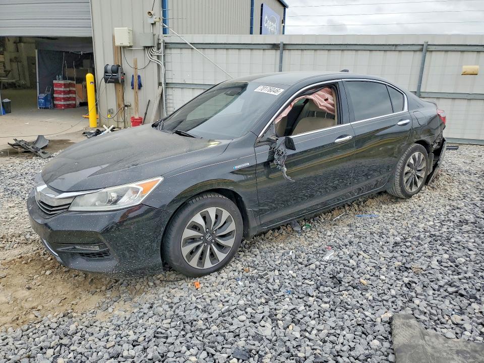 Продаж на аукціоні авто 2017 Honda Accord, vin: JHMCR6F34HC001054, номер лоту: 70176046