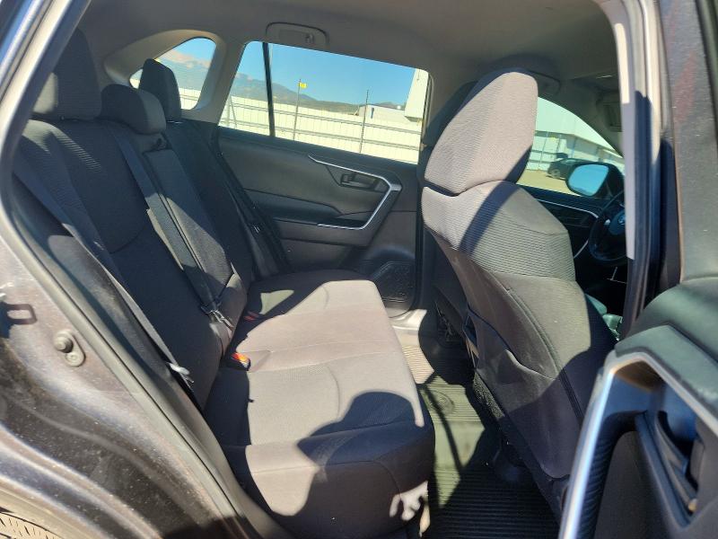 Продажа на аукционе авто 2021 Toyota Rav4, vin: 2T3F1RFV0MC160106, номер лота: 67844396