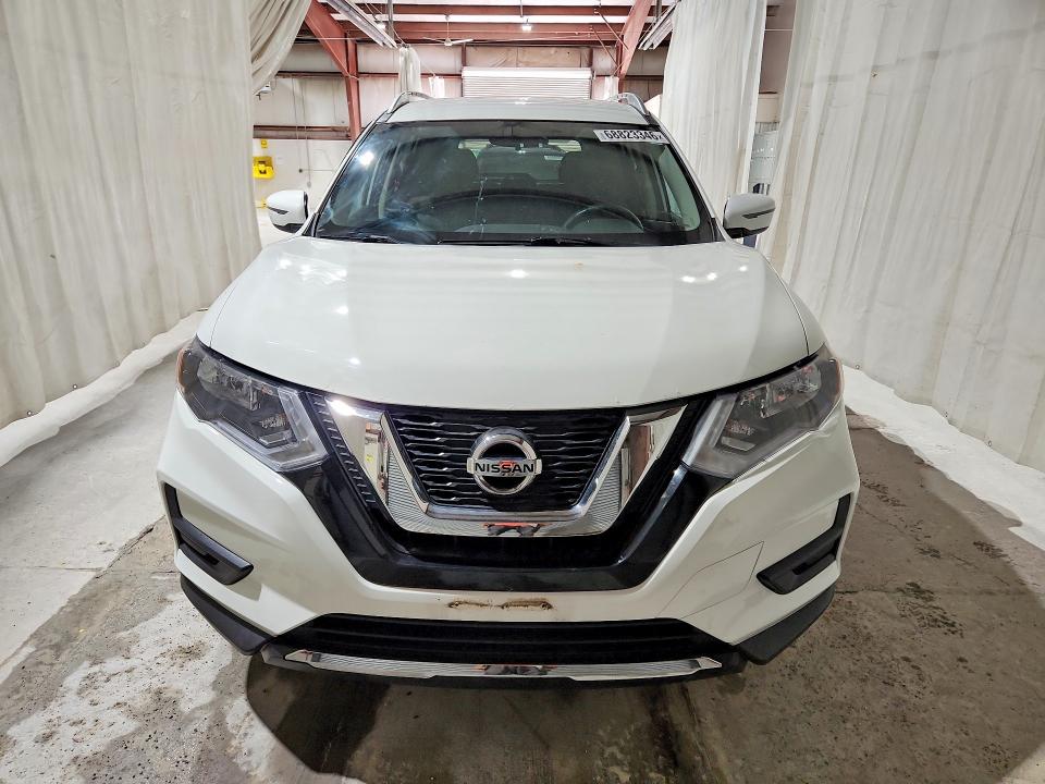 68823346 :رقم المزاد ، KNMAT2MV2HP545956 vin ، 2017 Nissan Rogue مزاد بيع