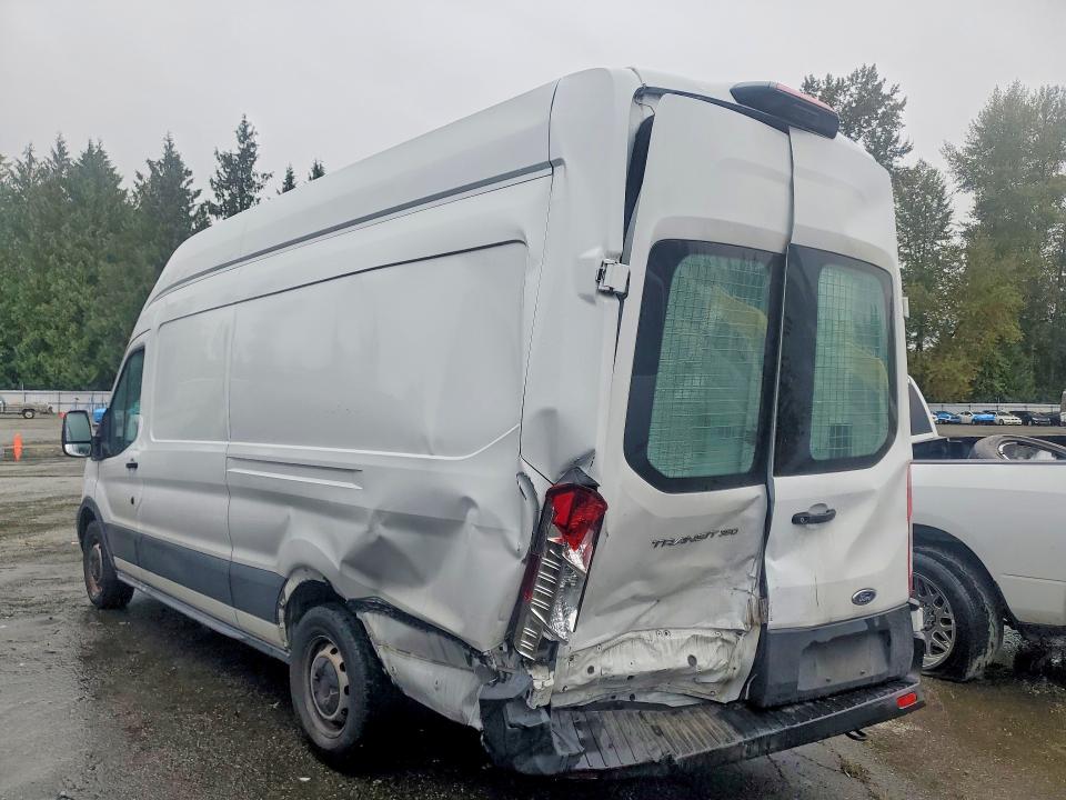 70472776 :رقم المزاد ، 1FTBW3X88MKA10886 vin ، 2021 Ford Transit مزاد بيع