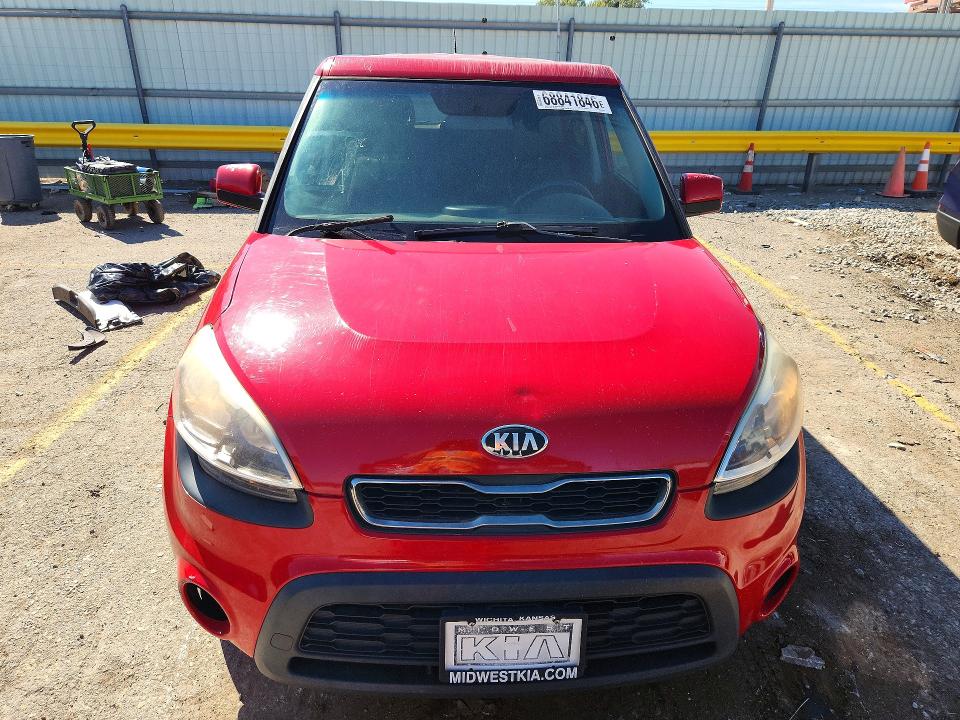 68841846 :رقم المزاد ، KNDJT2A58D7632467 vin ، 2013 Kia Soul مزاد بيع