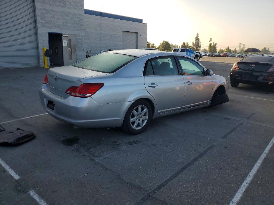 69450296 :رقم المزاد ، 4T1BK36BX7U211265 vin ، 2007 Toyota Avalon مزاد بيع