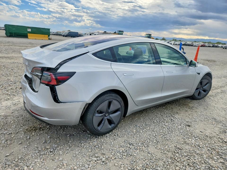 Aukcja sprzedaży 2018 Tesla Model 3, vin: 5YJ3E1EA3JF044082, numer aukcji: 68679846