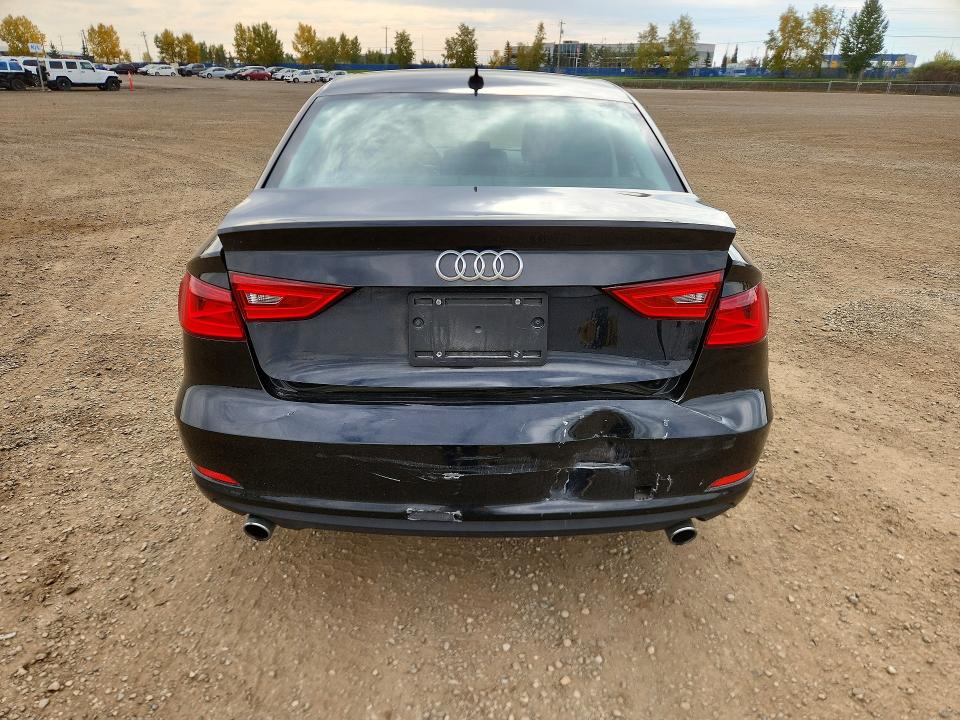 70046236 :رقم المزاد ، WAUEFGFF9F1133350 vin ، 2015 Audi A3 مزاد بيع