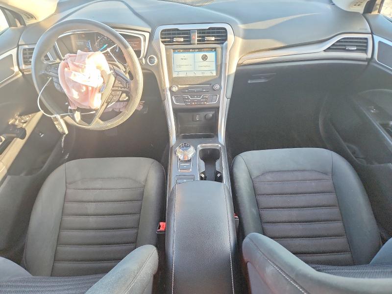 70324386 :رقم المزاد ، 3FA6P0LU3JR238341 vin ، 2018 Ford Fusion مزاد بيع