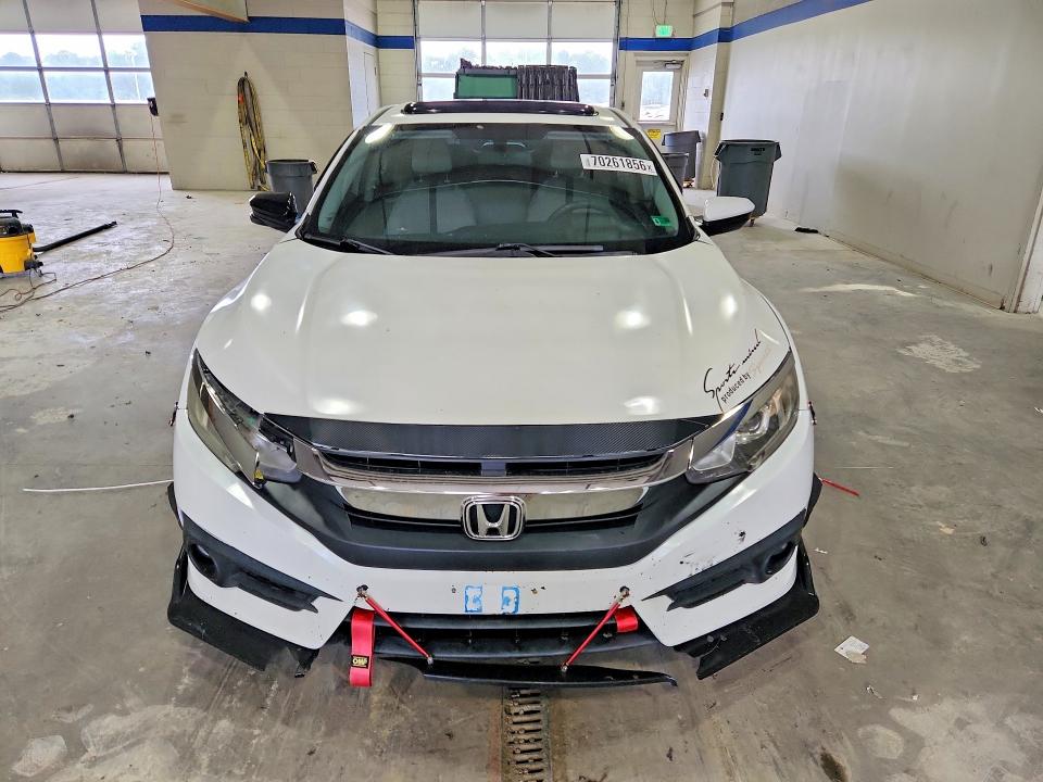 Продаж на аукціоні авто 2016 Honda Civic, vin: 2HGFC1F33GH631843, номер лоту: 70261856