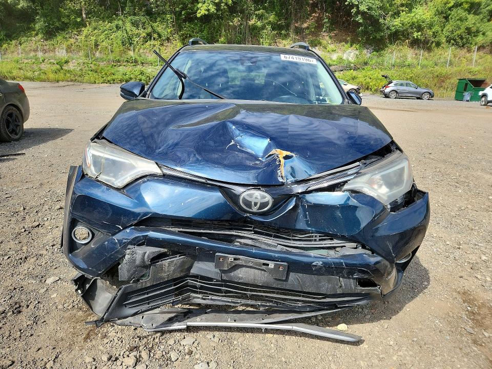 67419196 :رقم المزاد ، JTMRFREV9JJ739300 vin ، 2018 Toyota Rav4 مزاد بيع