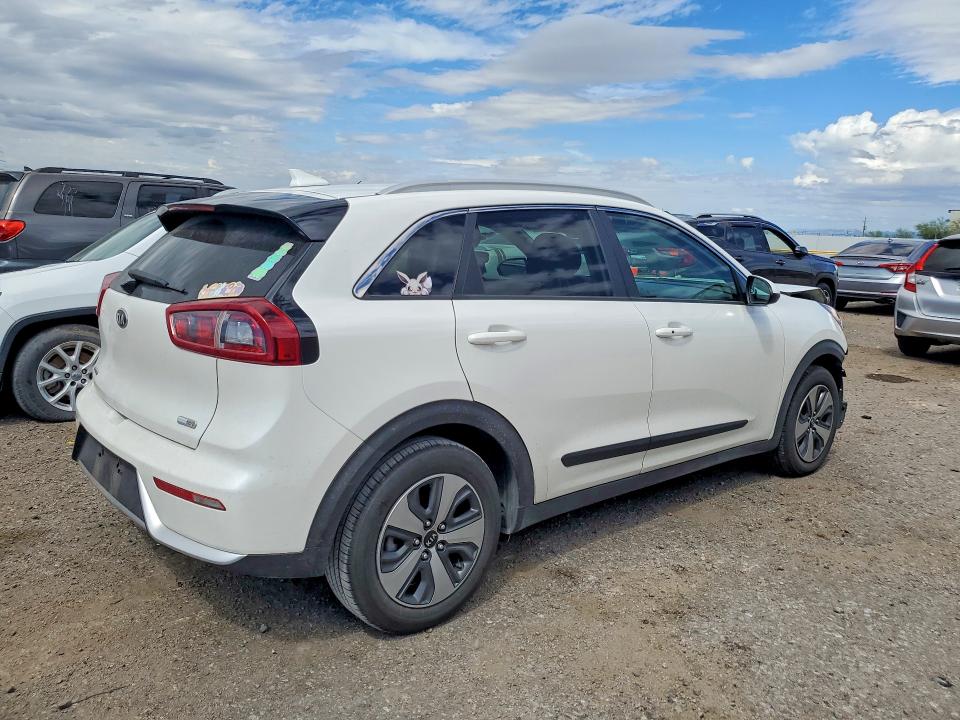 2017 Kia Niro მანქანა იყიდება აუქციონზე, vin: KNDCB3LC9H5058038, აუქციონის ნომერი: 70192246