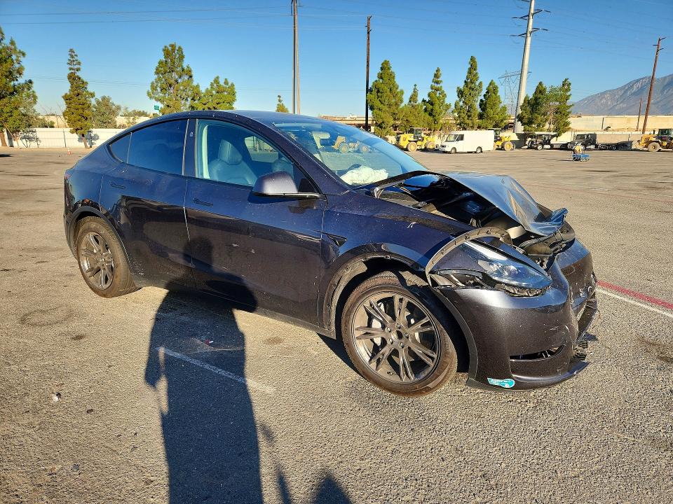 Продаж на аукціоні авто 2025 Tesla Model Y, vin: 7SAYGDEDXSA367042, номер лоту: 67505256