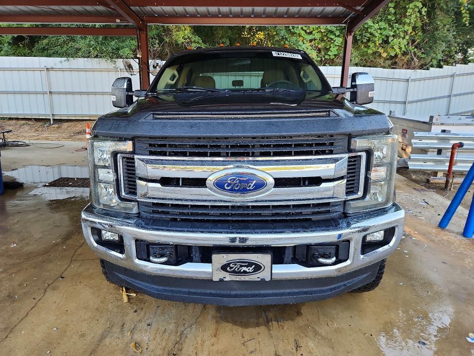 71220826 :رقم المزاد ، 1FT7W2B6XHEE61098 vin ، 2017 Ford F250 مزاد بيع