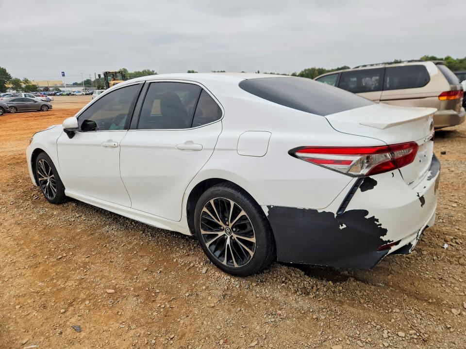 2018 Toyota Camry მანქანა იყიდება აუქციონზე, vin: 4T1B11HK2JU085785, აუქციონის ნომერი: 70352766
