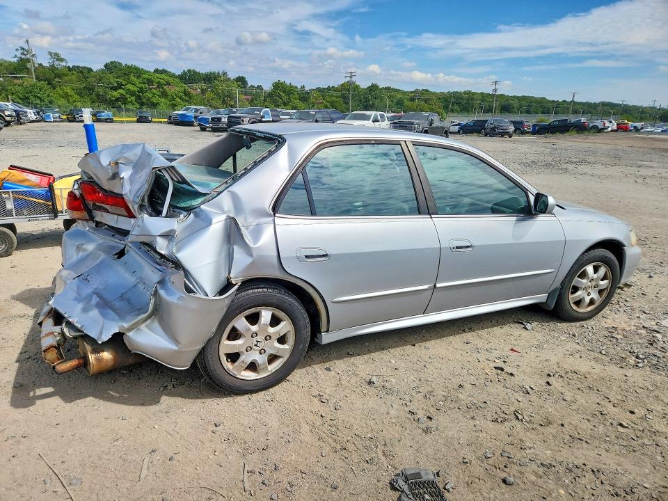 67182806 :رقم المزاد ، 1HGCG56671A024326 vin ، 2001 Honda Accord مزاد بيع