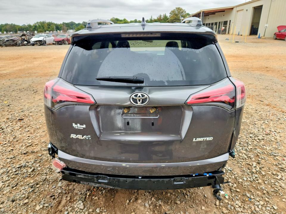 2018 Toyota Rav4 მანქანა იყიდება აუქციონზე, vin: JTMYFREV9JJ744458, აუქციონის ნომერი: 70138026