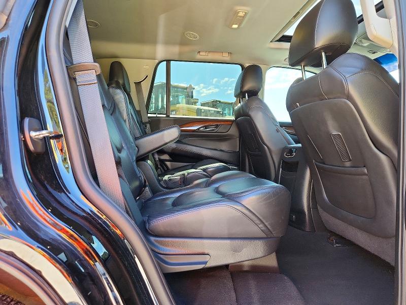 Продаж на аукціоні авто 2018 Cadillac Escalade, vin: 1GYS4BKJ8JR259826, номер лоту: 70635266
