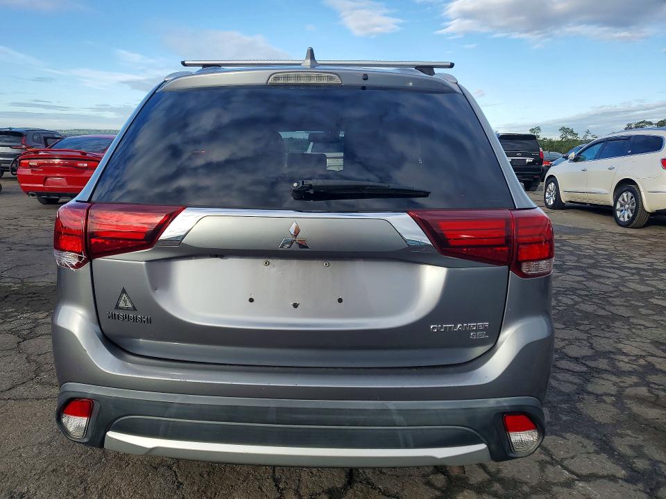 Продажа на аукционе авто 2017 Mitsubishi Outlander, vin: JA4AZ3A34HZ056657, номер лота: 70616856