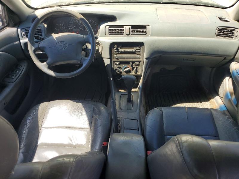 66847686 :رقم المزاد ، 4T1BG22K4WU858762 vin ، 1998 Toyota Camry مزاد بيع
