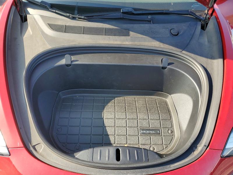 67429266 :رقم المزاد ، 5YJ3E1EB2JF133425 vin ، 2018 Tesla Model 3 مزاد بيع