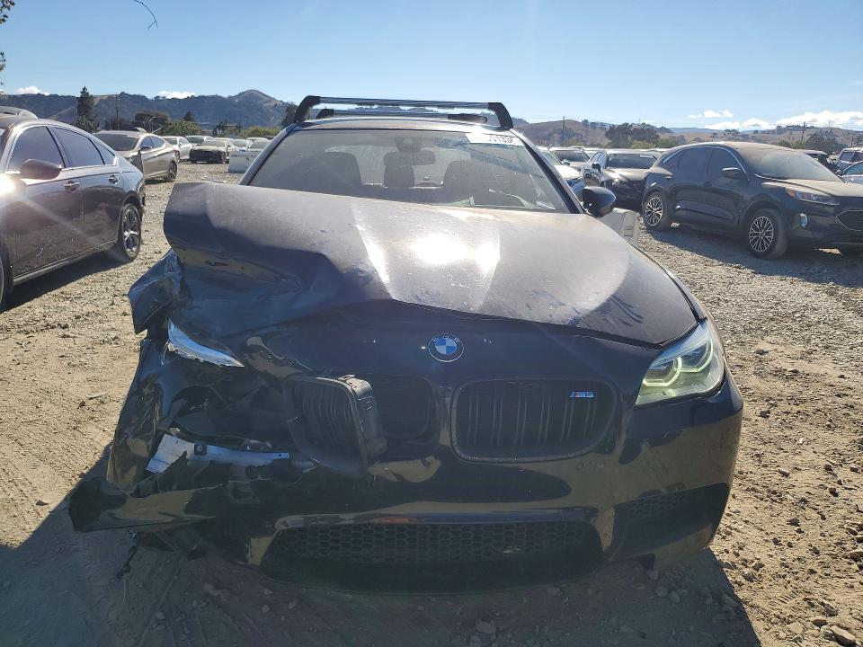 2015 Bmw M5 მანქანა იყიდება აუქციონზე, vin: WBSFV9C57FD594555, აუქციონის ნომერი: 67691336