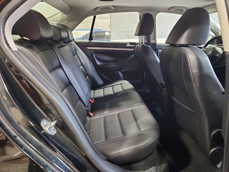 Продажа на аукционе авто 2010 Volkswagen Jetta, vin: 3VWAX7AJ0AM129805, номер лота: 70272166
