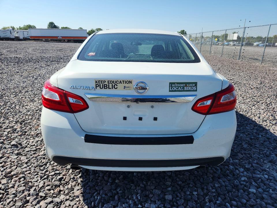 2017 Nissan Altima მანქანა იყიდება აუქციონზე, vin: 1N4AL3AP1HC177312, აუქციონის ნომერი: 67840416