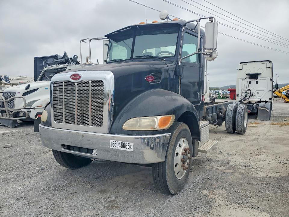 Aukcja sprzedaży 2011 Peterbilt 348, vin: 2NP3HN8XXBM121668, numer aukcji: 66946066