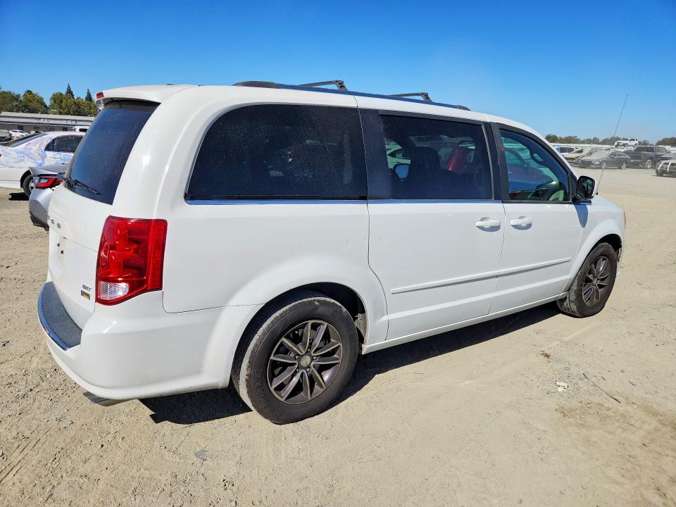 2017 Dodge Grand Caravan მანქანა იყიდება აუქციონზე, vin: 2C4RDGCG4HR865990, აუქციონის ნომერი: 70663226