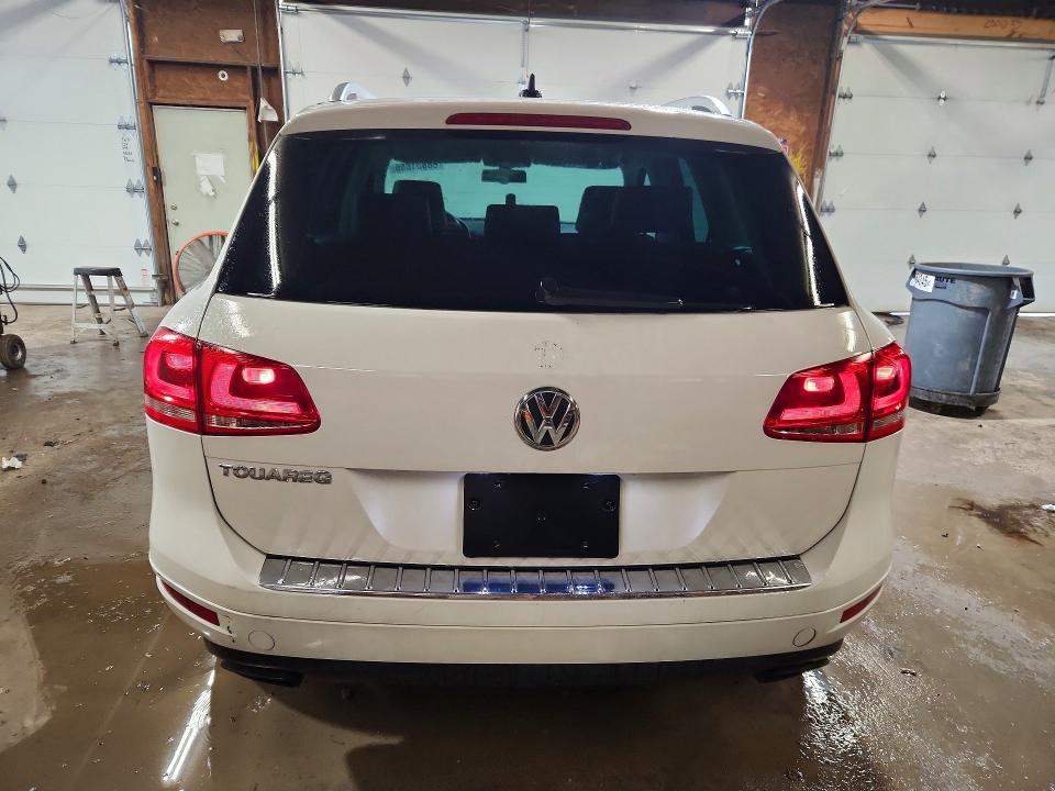 2014 Volkswagen Touareg მანქანა იყიდება აუქციონზე, vin: WVGEF9BP3ED002601, აუქციონის ნომერი: 68831686
