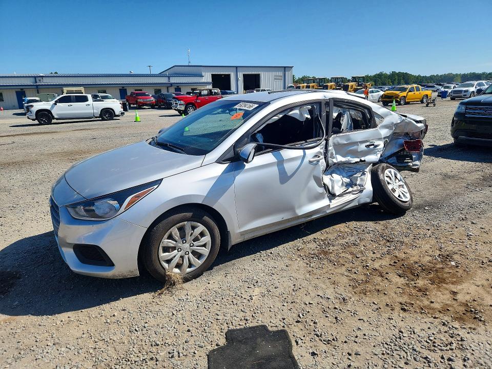 69284166 :رقم المزاد ، 3KPC24A34JE020235 vin ، 2018 Hyundai Accent مزاد بيع