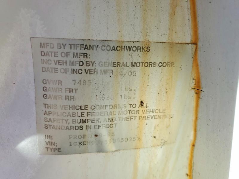 Продажа на аукционе авто 2005 Cadillac Professional Chassis, vin: 1GEEH90Y55U550357, номер лота: 69821576