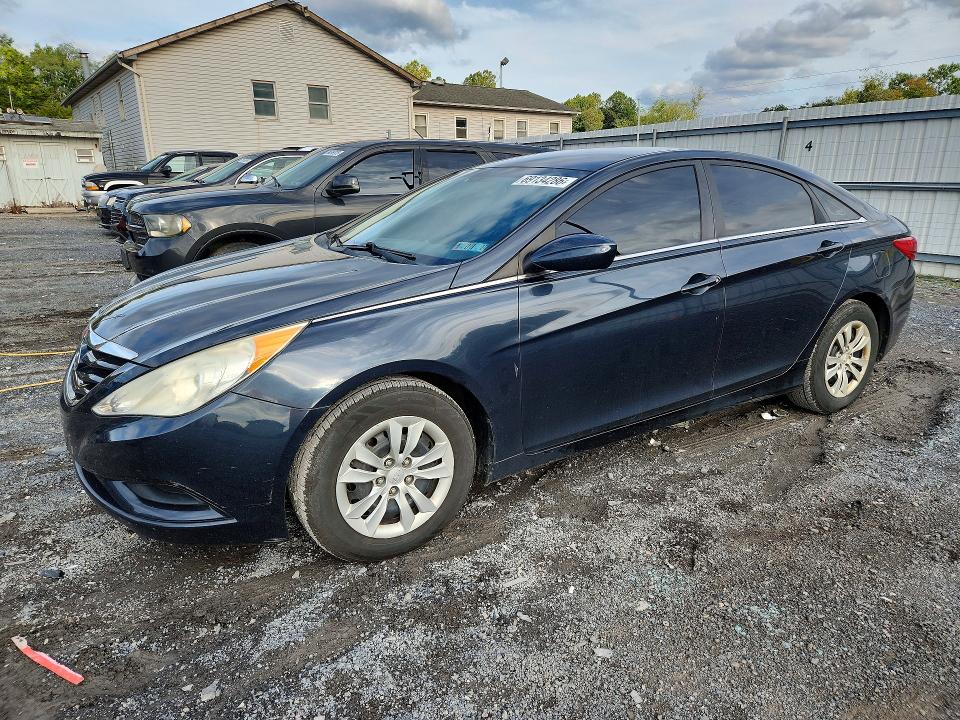 69134286 :رقم المزاد ، 5NPEB4AC3CH414655 vin ، 2012 Hyundai Sonata مزاد بيع