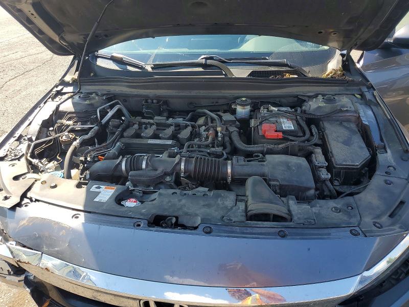 67590396 :رقم المزاد ، 1HGCV1F49JA074786 vin ، 2018 Honda Accord مزاد بيع