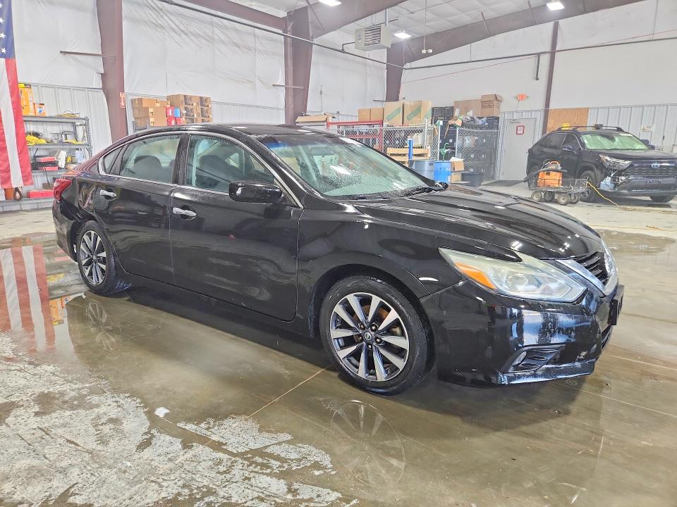 2018 Nissan Altima მანქანა იყიდება აუქციონზე, vin: 1N4AL3AP7JC110901, აუქციონის ნომერი: 69115136