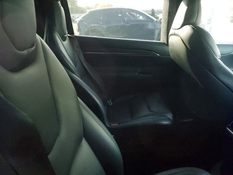 Продажа на аукционе авто 2022 Tesla Model X, vin: 7SAXCBE53NF335321, номер лота: 71053356