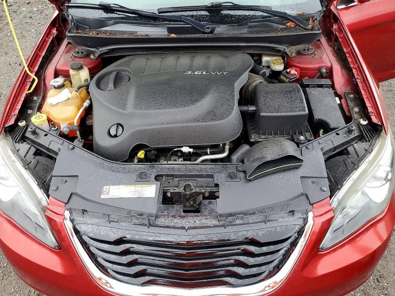 70175816 :رقم المزاد ، 1C3CCBHG0CN116912 vin ، 2012 Chrysler 200 مزاد بيع